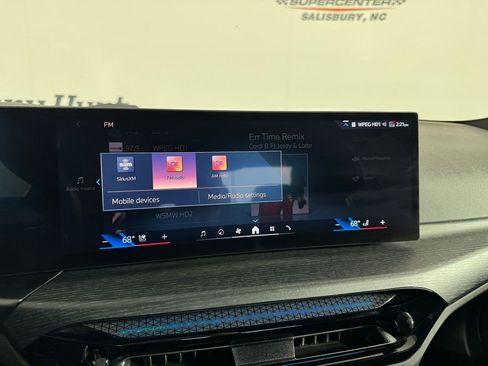 Used 2025 BMW 330i Sedan image 16