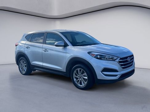 Used 2017 Hyundai Tucson SE image 7
