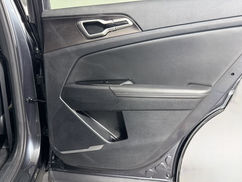 Used 2023 Kia Sportage EX FWD image 28