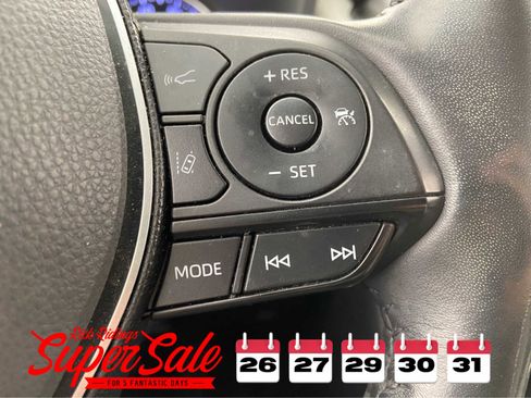 Used 2019 Toyota RAV4 XLE Premium image 20