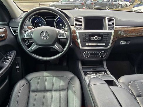 Used 2015 Mercedes-Benz GL 450 4MATIC image 19