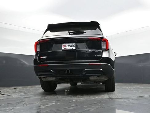 Used 2025 Ford Explorer ST-Line w/ ST-Line Street Pack AWD/4WD image 56