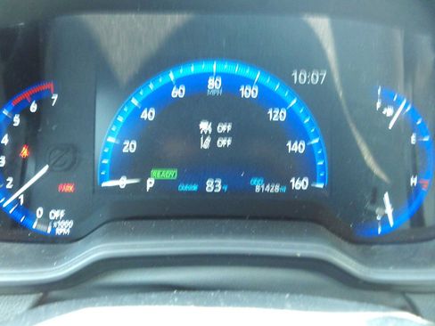 Used 2020 Toyota Corolla LE FWD image 9
