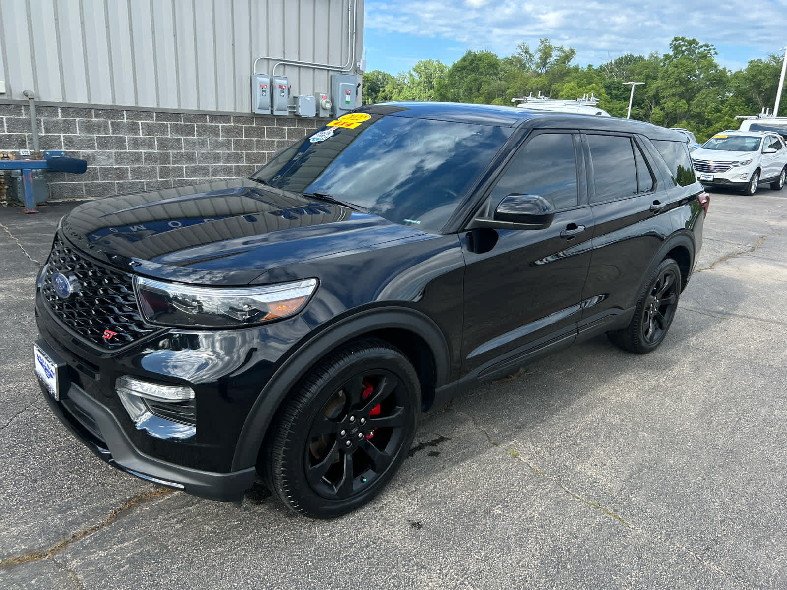 Used 2022 Ford Explorer ST w/ ST Street Pack AWD/4WD image 9