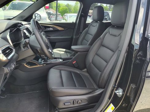 Used 2023 Chevrolet TrailBlazer ACTIV w/ Convenience Package FWD image 9