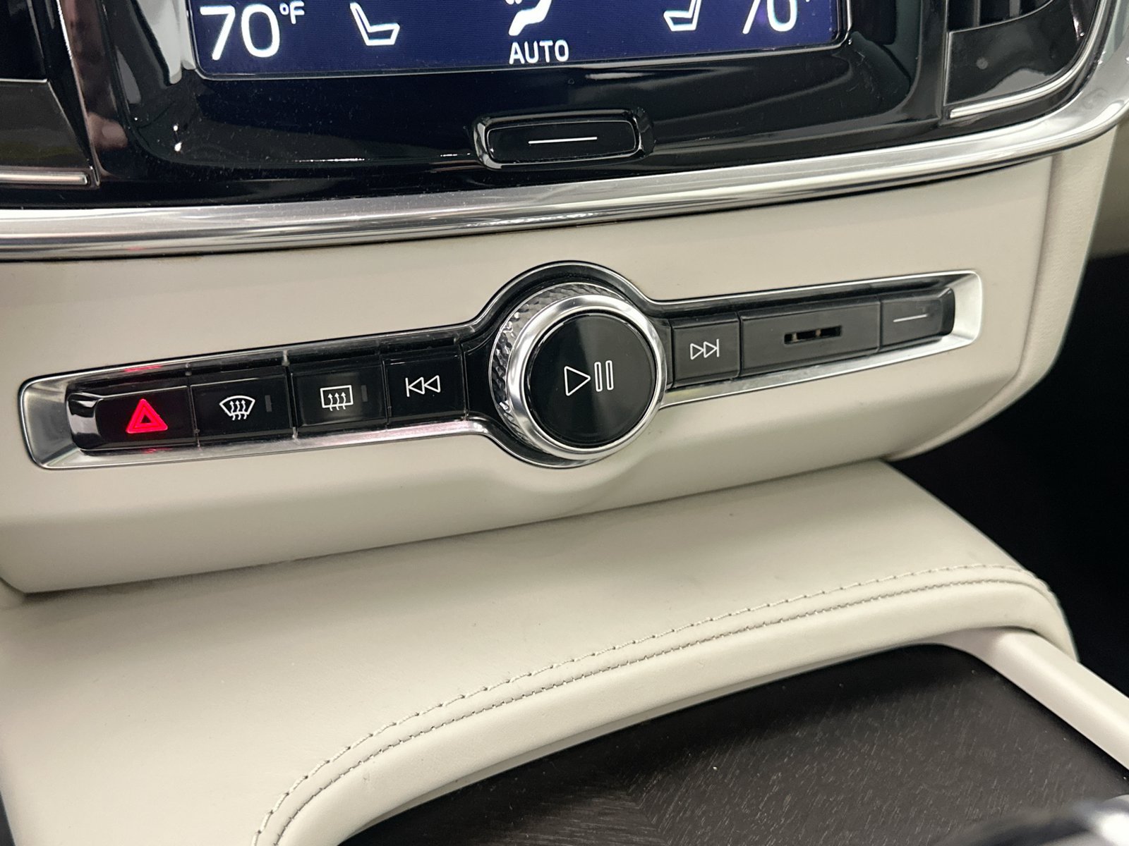 Used 2017 Volvo V90 T6 Cross Country AWD/4WD image 26