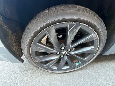 Used 2023 Toyota Corolla SE FWD image 3