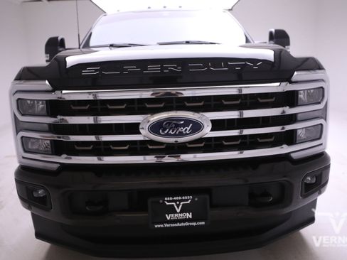 Used 2024 Ford F250 King Ranch w/ FX4 Off-Road Package image 8