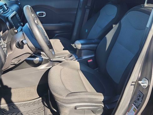 Used 2018 Kia Soul + FWD image 1