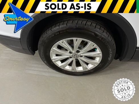 Used 2018 Volkswagen Tiguan S FWD image 11