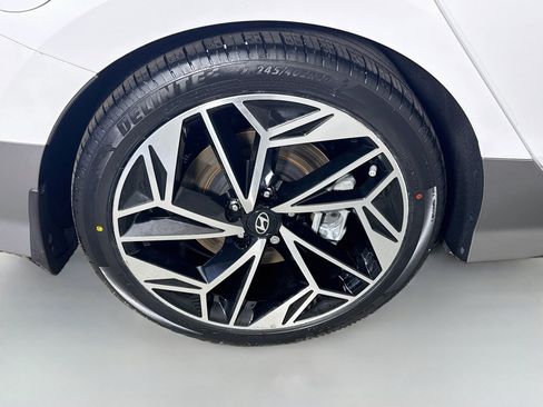 Used 2023 Hyundai Ioniq 6 SEL RWD image 33