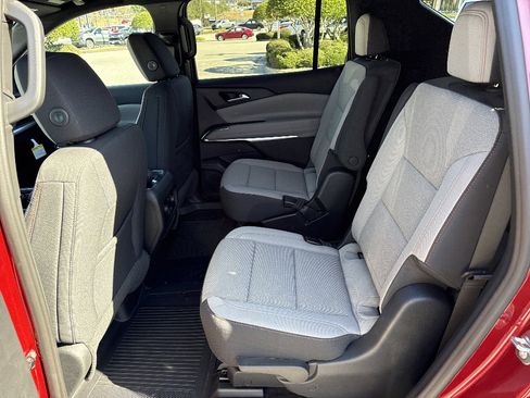 New 2026 Chevrolet Traverse LT w/ Sun and Wheel Package FWD image 12