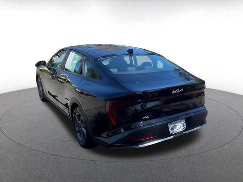 Used 2025 Kia K4 FWD image 11