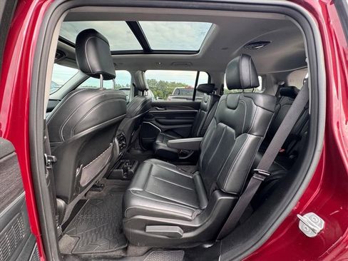 Used 2021 Jeep Grand Cherokee L Limited RWD image 12