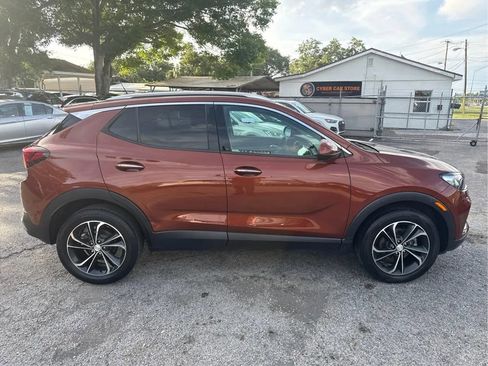 Used 2020 Buick Encore GX Essence w/ Advanced Technology Package AWD/4WD image 4