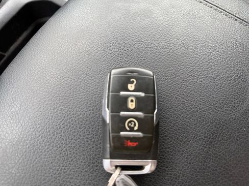 Certified 2019 RAM 1500 Big Horn image 33