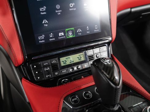 Used 2018 Maserati GranTurismo MC RWD image 37
