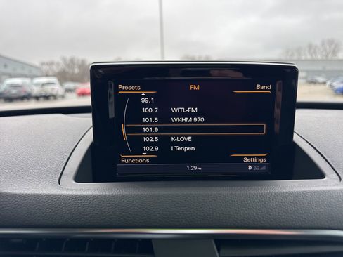 Used 2016 Audi Q3 2.0T Prestige w/ Prestige Package image 31