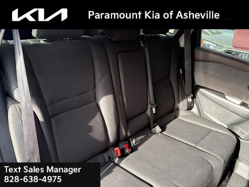 Used 2023 Nissan Rogue S image 21