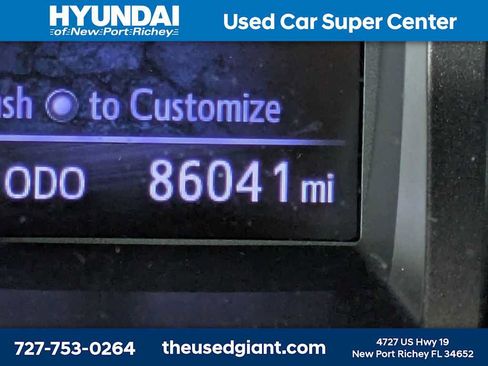 Used 2017 Toyota Tacoma TRD Sport w/ Tow Package RWD image 32