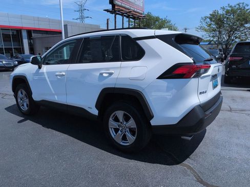 Used 2023 Toyota RAV4 XLE w/ Convenience Package AWD/4WD image 3