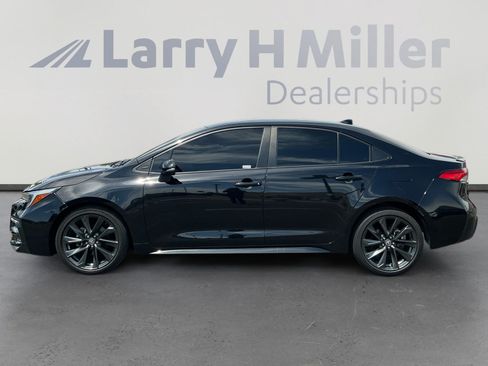 Used 2024 Toyota Corolla SE FWD image 2