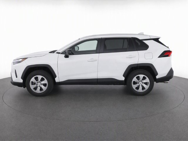 Used 2025 Toyota RAV4 LE AWD/4WD image 5
