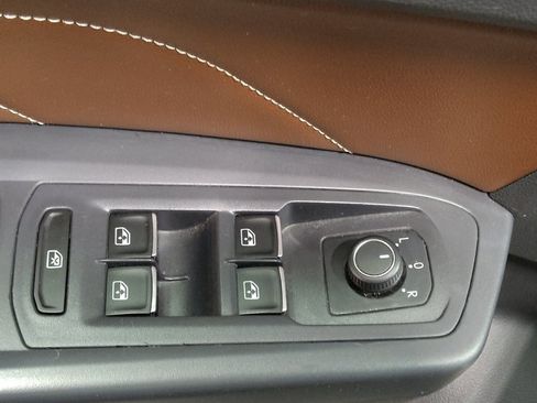 Used 2021 Volkswagen Atlas SEL FWD image 27