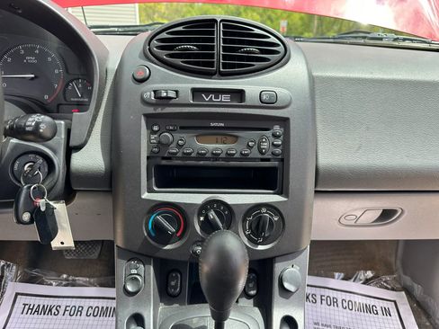 Used 2003 Saturn Vue AWD V6 w/ Leather Pkg image 18