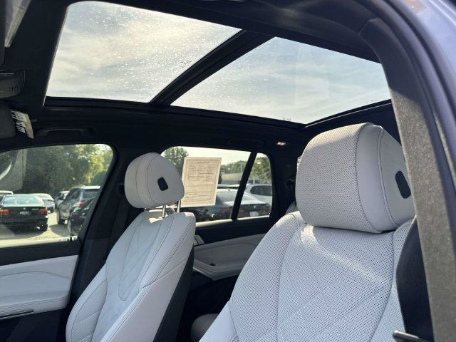 Certified 2025 BMW X5 xDrive40i w/ M Sport Package AWD/4WD image 27