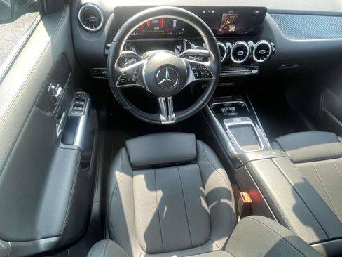 Used 2025 Mercedes-Benz GLA 250 image 11