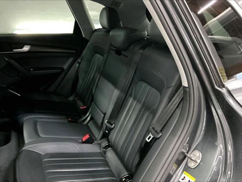 Used 2023 Audi Q5 2.0T Premium w/ Convenience Package image 28
