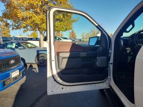 Certified 2022 Ford F150 Lariat w/ Equipment Group 502A High image 13