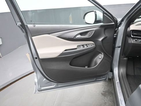 New 2026 Buick Envista Avenir FWD image 12