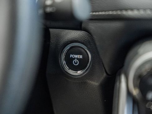 Used 2025 Toyota RAV4 XLE image 27