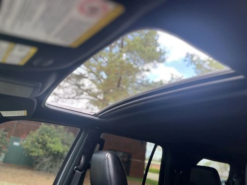 Used 2017 Ford Expedition Limited w/ Equipment Group 301A image 18