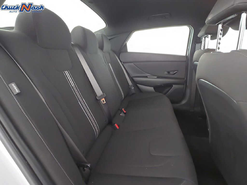 Used 2026 Hyundai Elantra Sport FWD image 30