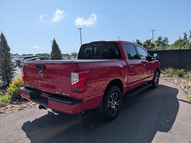 Used 2020 Nissan Titan SV w/ SV Convenience Package AWD/4WD image 5