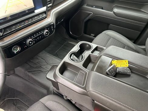 Used 2023 Chevrolet Silverado 1500 LT image 17