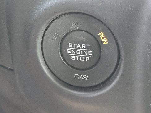 Used 2021 Jeep Wrangler Unlimited Sport AWD/4WD image 33