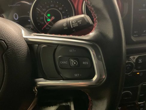 Used 2022 Jeep Gladiator Rubicon w/ Cold Weather Group AWD/4WD image 24