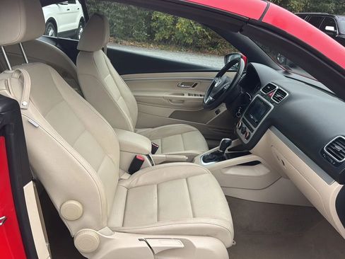 Used 2016 Volkswagen Eos Komfort image 11