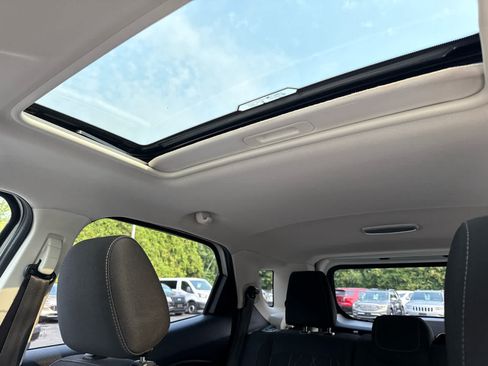 Used 2019 Ford EcoSport SE FWD image 24