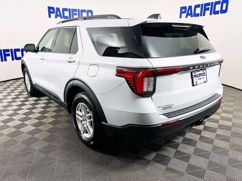 Used 2026 Ford Explorer Active image 7