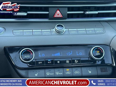 Used 2025 Hyundai Elantra SEL FWD image 28