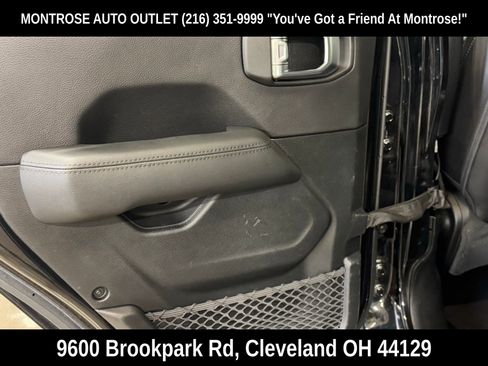 Used 2021 Jeep Wrangler Unlimited Sahara image 36