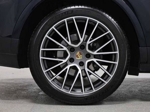 Used 2019 Porsche Cayenne S AWD/4WD image 38