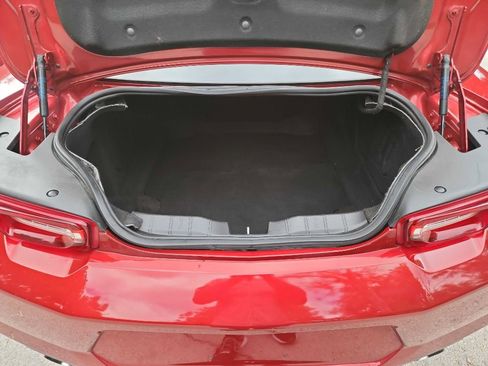 Used 2019 Chevrolet Camaro LT w/ Technology Package RWD image 30
