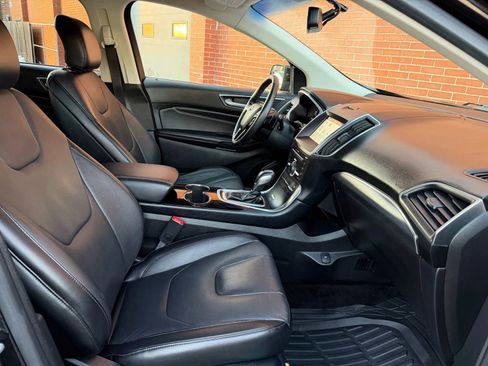 Used 2016 Ford Edge Titanium image 18
