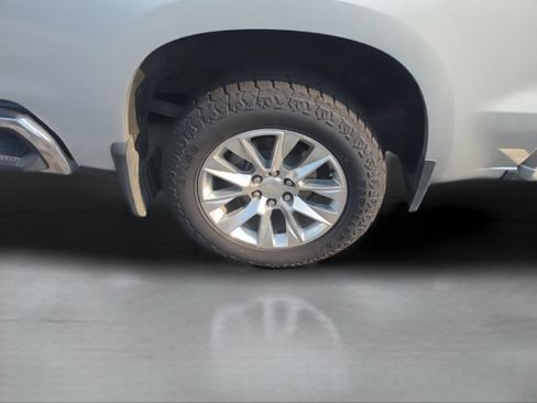 Used 2019 Chevrolet Silverado 1500 LTZ w/ LTZ Plus Package AWD/4WD image 29